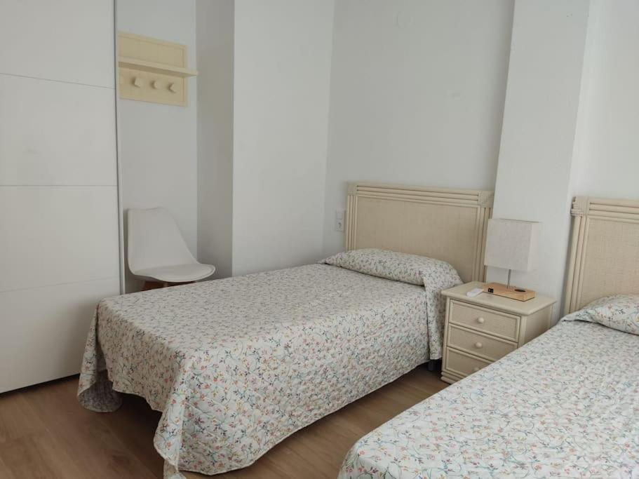 Acogedor Apartamento En La Playa Playa de Gandia Esterno foto