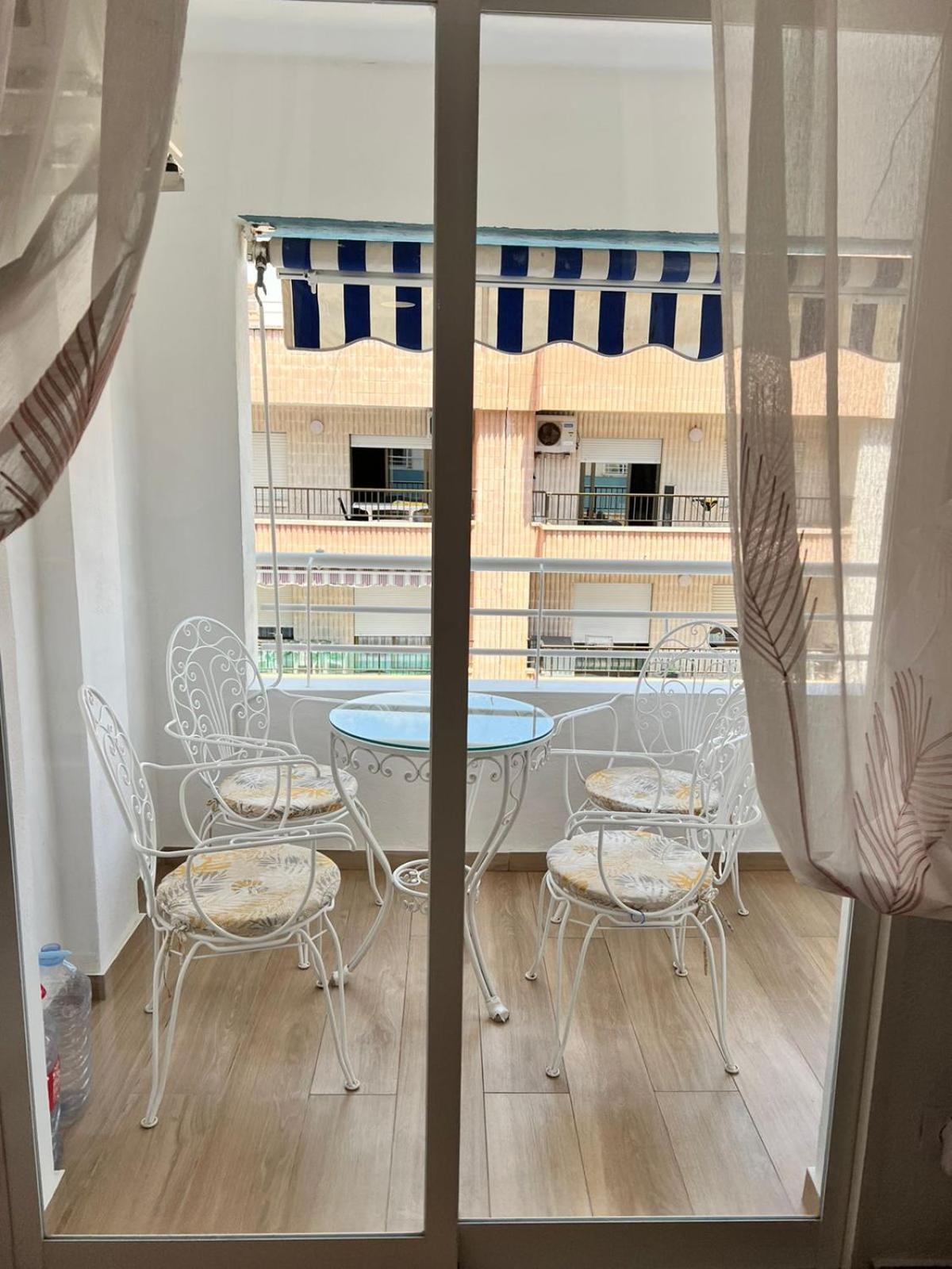 Acogedor Apartamento En La Playa Playa de Gandia Esterno foto
